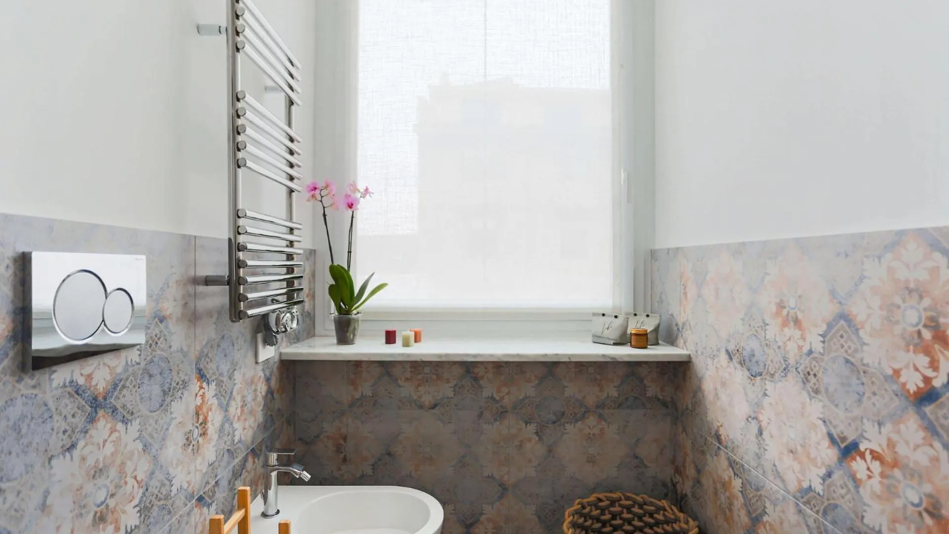 The Best Rent - Modern Bright Apartment In The Heart Of Milano 0*,  Italien